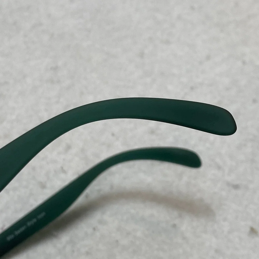 Goodr Sedan 90s Style Icon Sunglasses Unisex OS Green Polarized Matte
